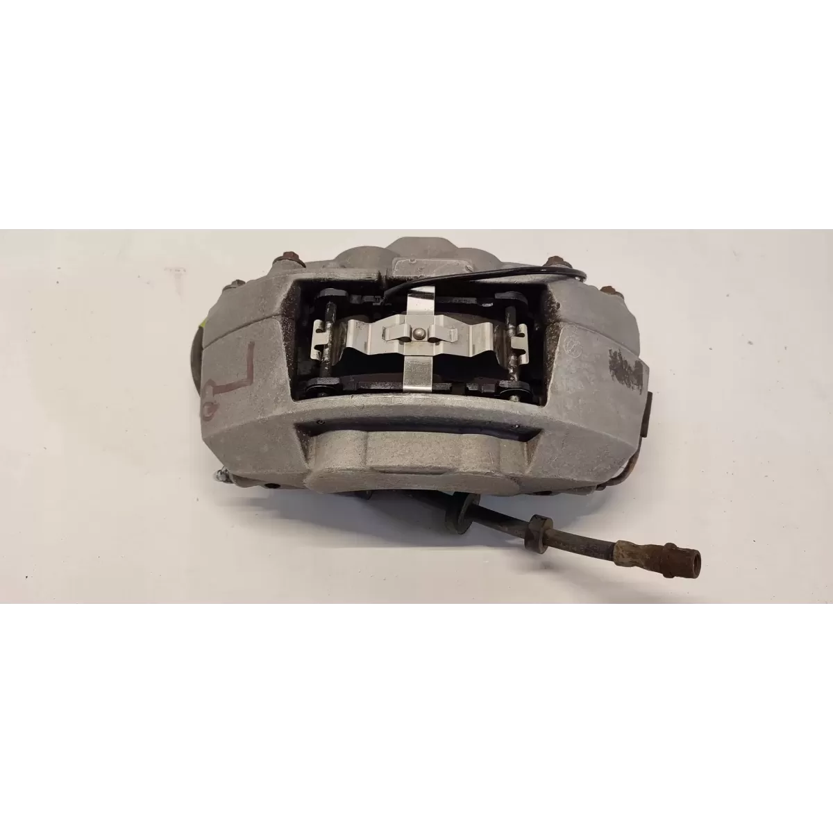 AUDI Q5 8R ZACISK HAMULCOWY LEWY PRZÓD 8R0615105BC