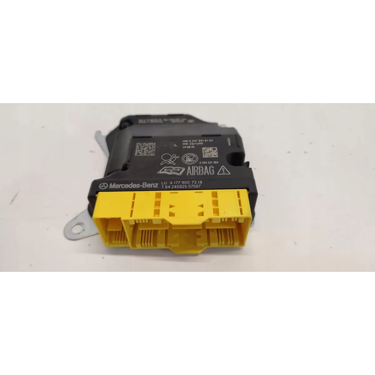 MERCEDES W247 MODUŁ SENSOR AIRBAG A1779028526