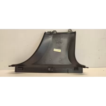MERCEDES W247 OSŁONA SŁUPKA LEWA A2476903302