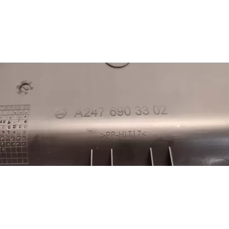 MERCEDES W247 OSŁONA SŁUPKA LEWA A2476903302