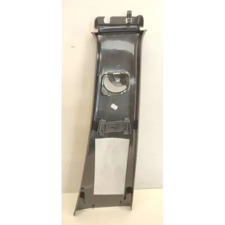 MERCEDES W247 OSŁONA SŁUPKA PRAWA A2476900300