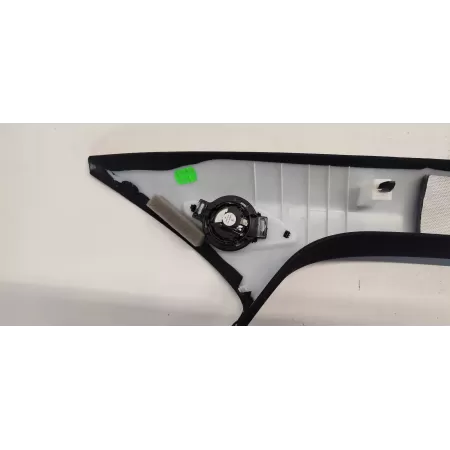 MERCEDES W247 OSŁONA SŁUPKA LEWA A2476900104