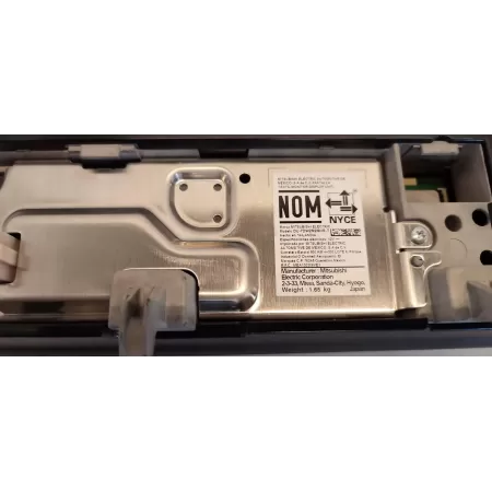 MERCEDES W247 WYŚWIETLACZ EKRAN A1779008116