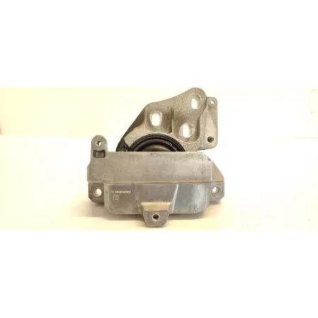 MERCEDES W247 ŁAPA PODUSZKA SILNIKA A2472406000