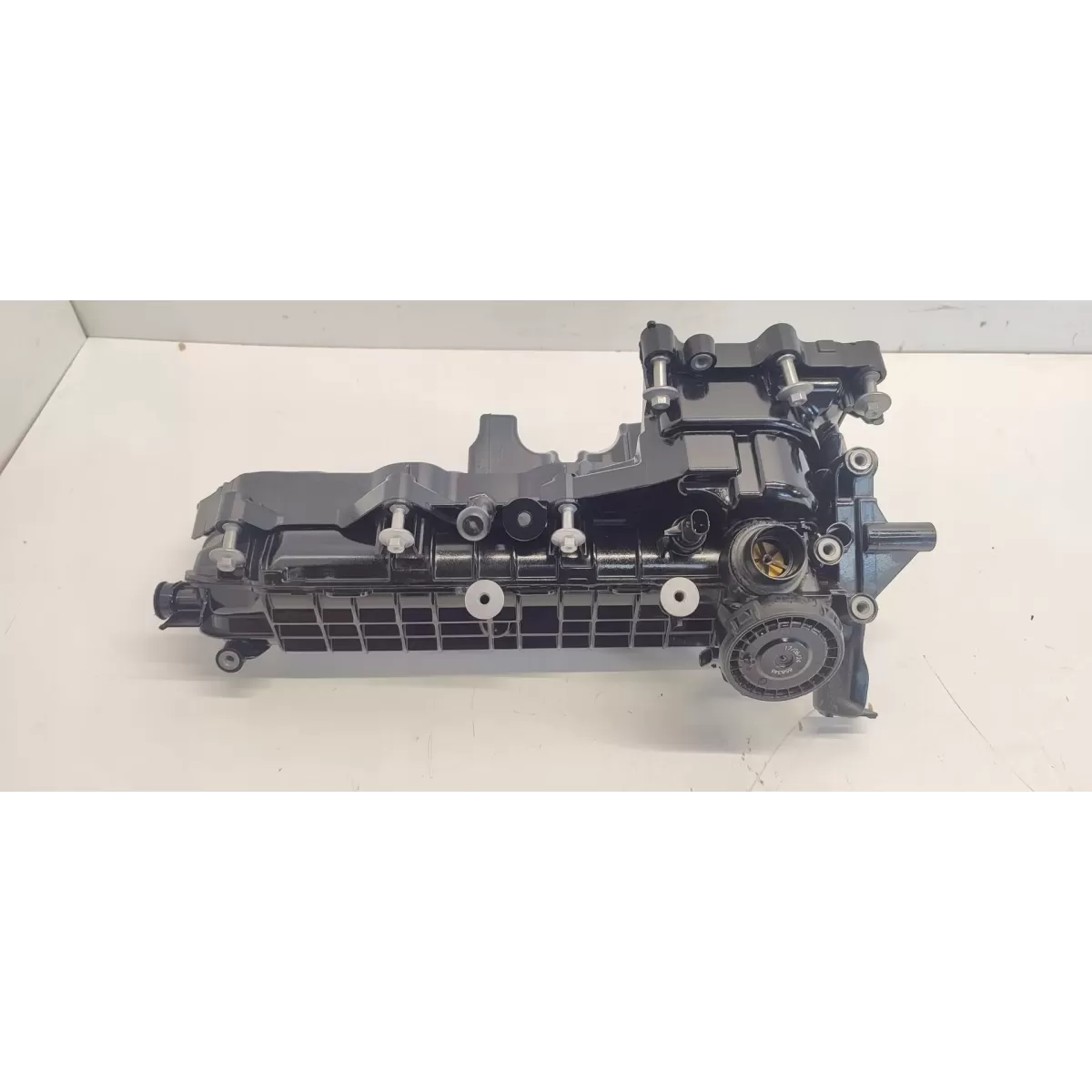MERCEDES W247 KOLEKTOR SSĄCY A2821402000