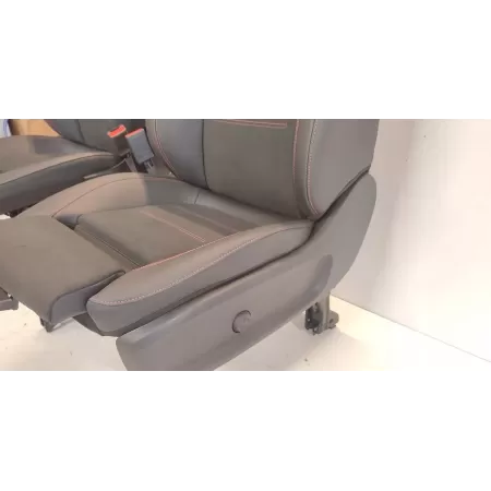 MERCEDES W247 FOTELE KANAPA 2024 A2479003714 A2479005707 TYLKO 200KM