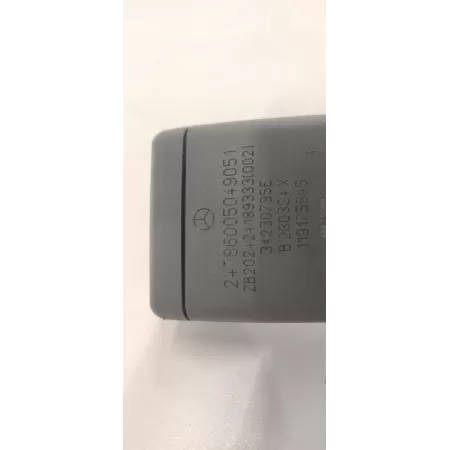 MERCEDES W247 ZAPINKA PASA TYŁ