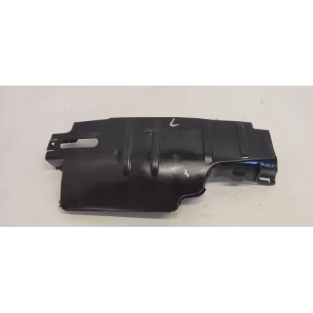 MERCEDES W247 OSŁONA WAHACZA LEWY TYŁ A2473523100