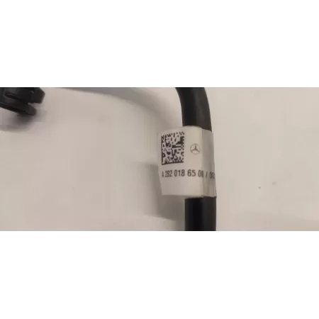 MERCEDES W247 PRZEWÓD ODPOWIETRZAJĄCY SILNIKA A2820186500