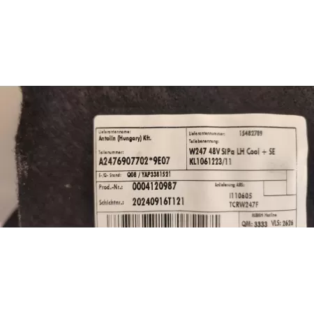 MERCEDES W247 BOCZEK BAGAŻNIKA LEWY A2476907702