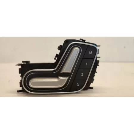 MERCEDES W247 PANEL STEROWANIA FOTELA PRAWY PRZÓD A1779056600