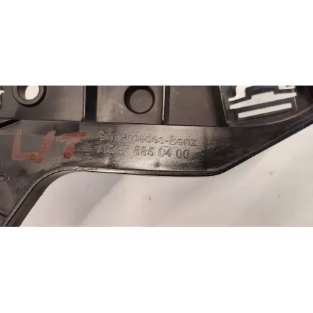 MERCEDES W247 ŚLIZG ZDERZAKA LEWY TYŁ A2478850400