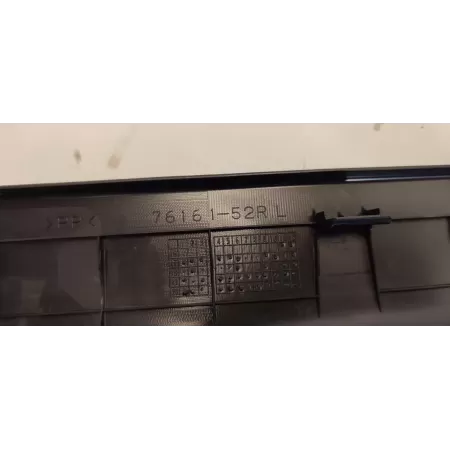SUZUKI SWIFT MK9 OSŁONA ZAŚLEPKA LEWA 76161-52R