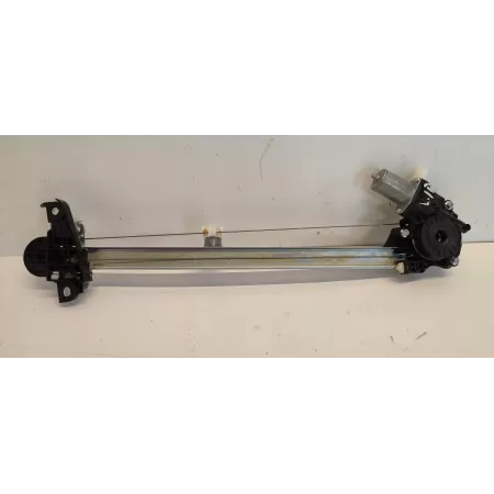 SUZUKI SWIFT MK9 PODNOŚNIK SZYBY LEWY PRZÓD 83430-52R00