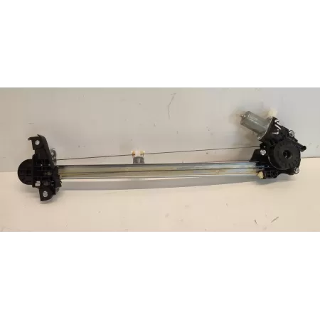 SUZUKI SWIFT MK9 PODNOŚNIK SZYBY LEWY PRZÓD 83430-52R00