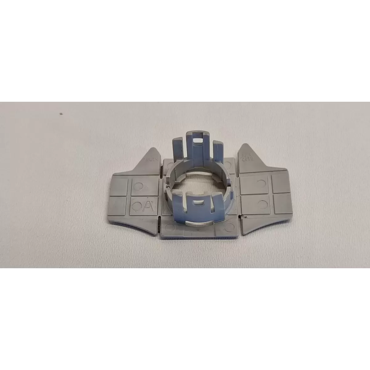 SUZUKI SWIFT MK9 MOCOWANIE CZUJNIKA PDC