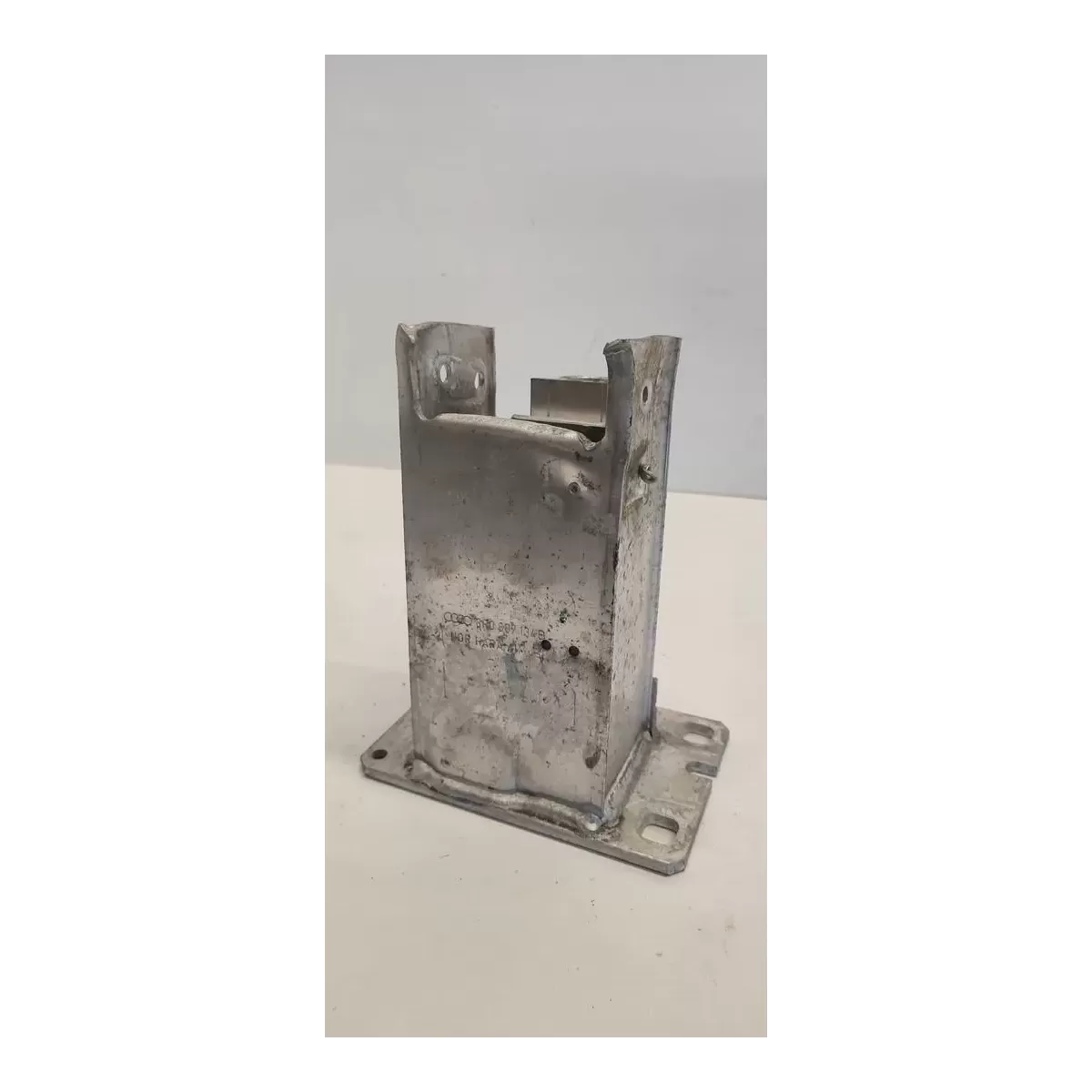 AUDI Q5 8R STREFA ZGNIOTU PRAWA 8R0807134B