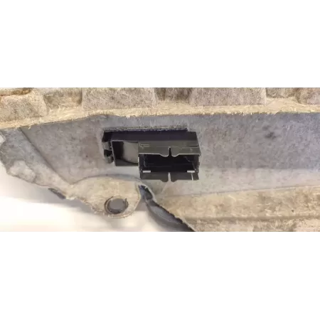 VW TIGUAN II TAPICERKA BOCZKA DRZWI LEWY TYŁ 5NA867211T