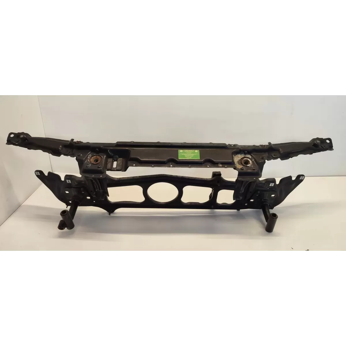 BMW E39 PAS PRZEDNI ODBOJE 8159359