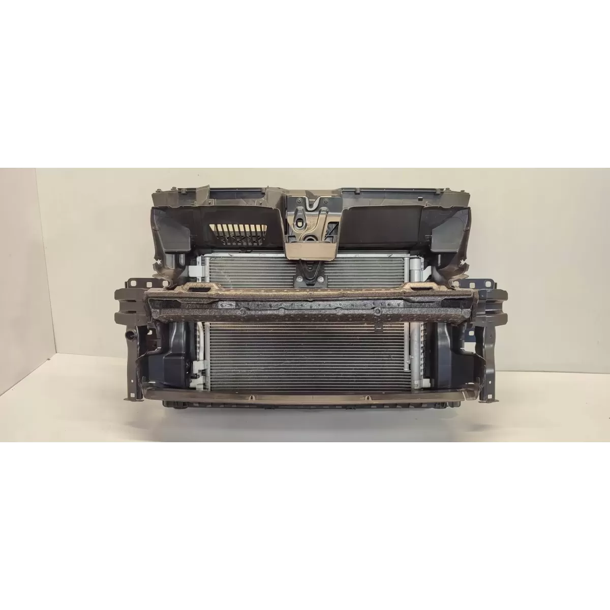 SKODA KAROQ PAS PRZEDNI CHŁODNICE KOMPLET 1.5 TSI 5Q0121203DE 5Q0959455BN