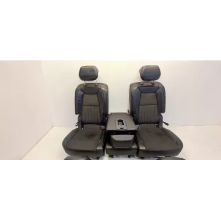 SKODA KAROQ FOTELE KANAPA ALCANTARA SKÓRA GRZANE