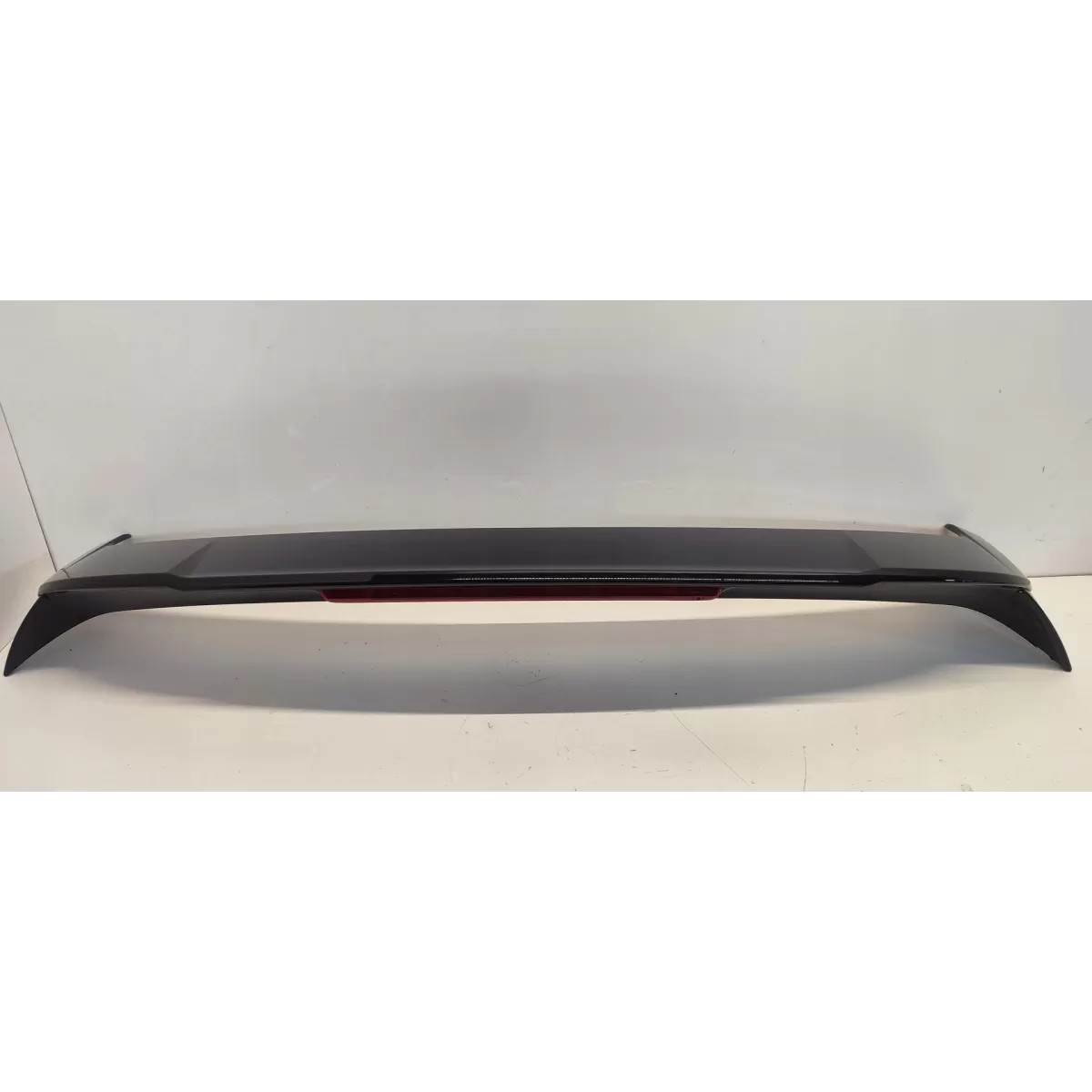 SKODA KAROQ SPOILER LOTKA KLAPY BAGAŻNIKA LF9R 57A827933A SKODA KAROQ SPOILER LOTKA KLAPY BAGAŻNIKA LF9R 57A827933A