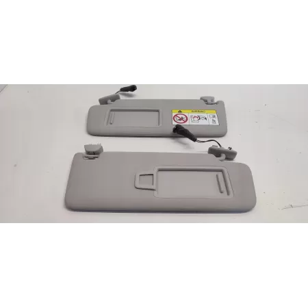 SKODA KAROQ OSŁONY PRZECIWSŁONECZNE 5G0857551AS 5G0857552CC
