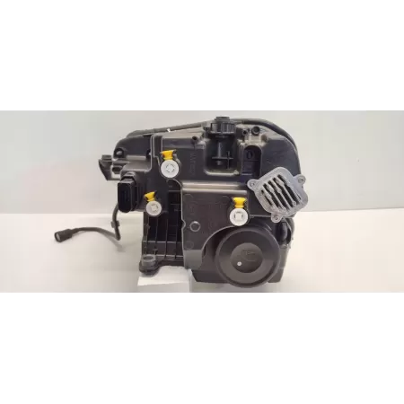 SKODA KAROQ LAMPA PRAWY PRZÓD ANGLIK RHD 57C941010