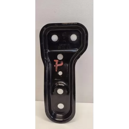 SKODA KAROQ WSPORNIK SANEK PRAWY PRZÓD 5Q0199518E SKODA KAROQ WSPORNIK SANEK PRAWY PRZÓD 5Q0199518E