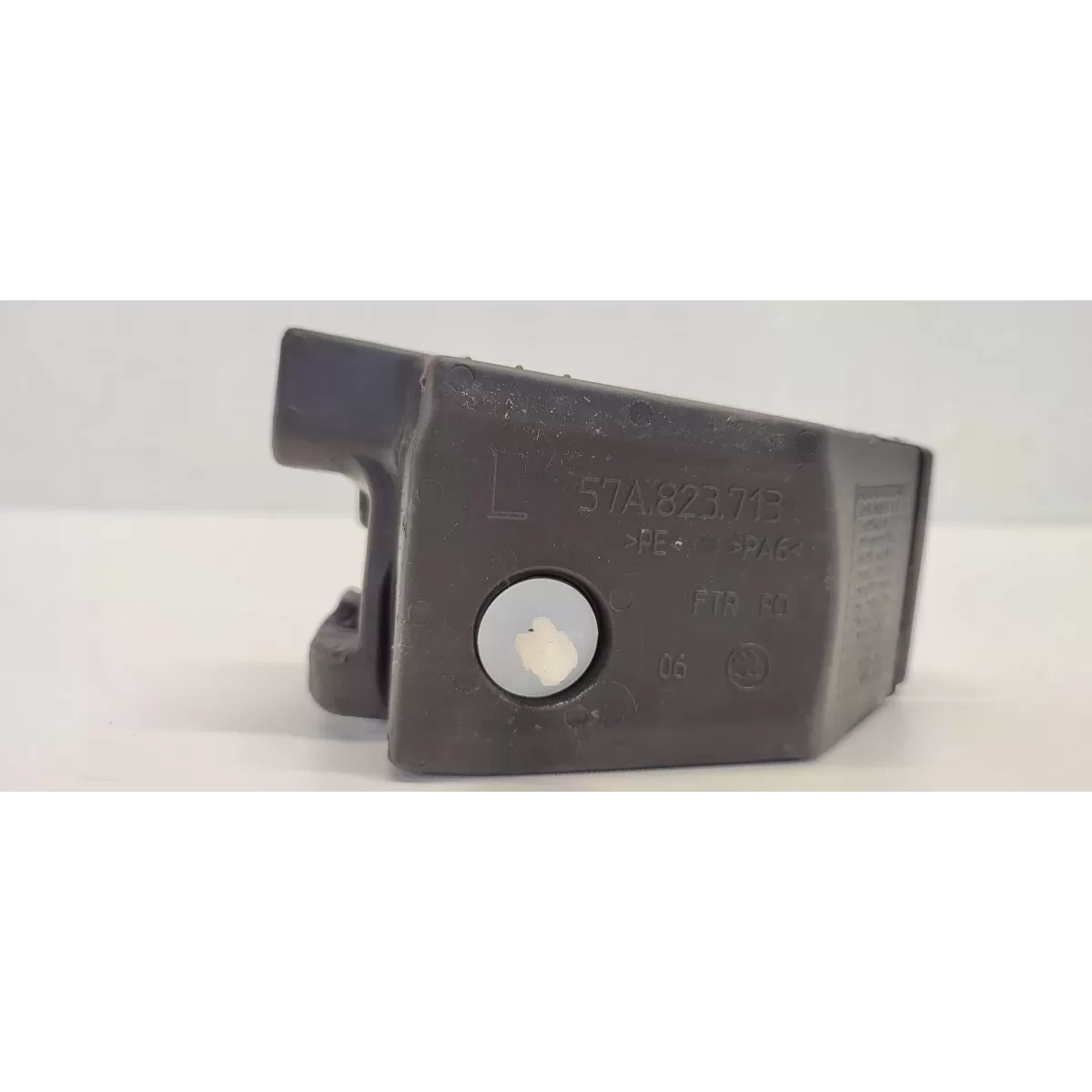 SKODA KAROQ WYGŁUSZENIE BŁOTNIKA LEWE 57A823713