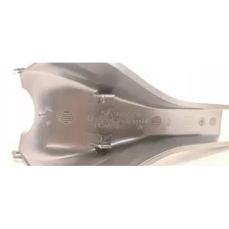 SKODA KAROQ LUSTERKO ŚRODKOWE 3G0857511AF