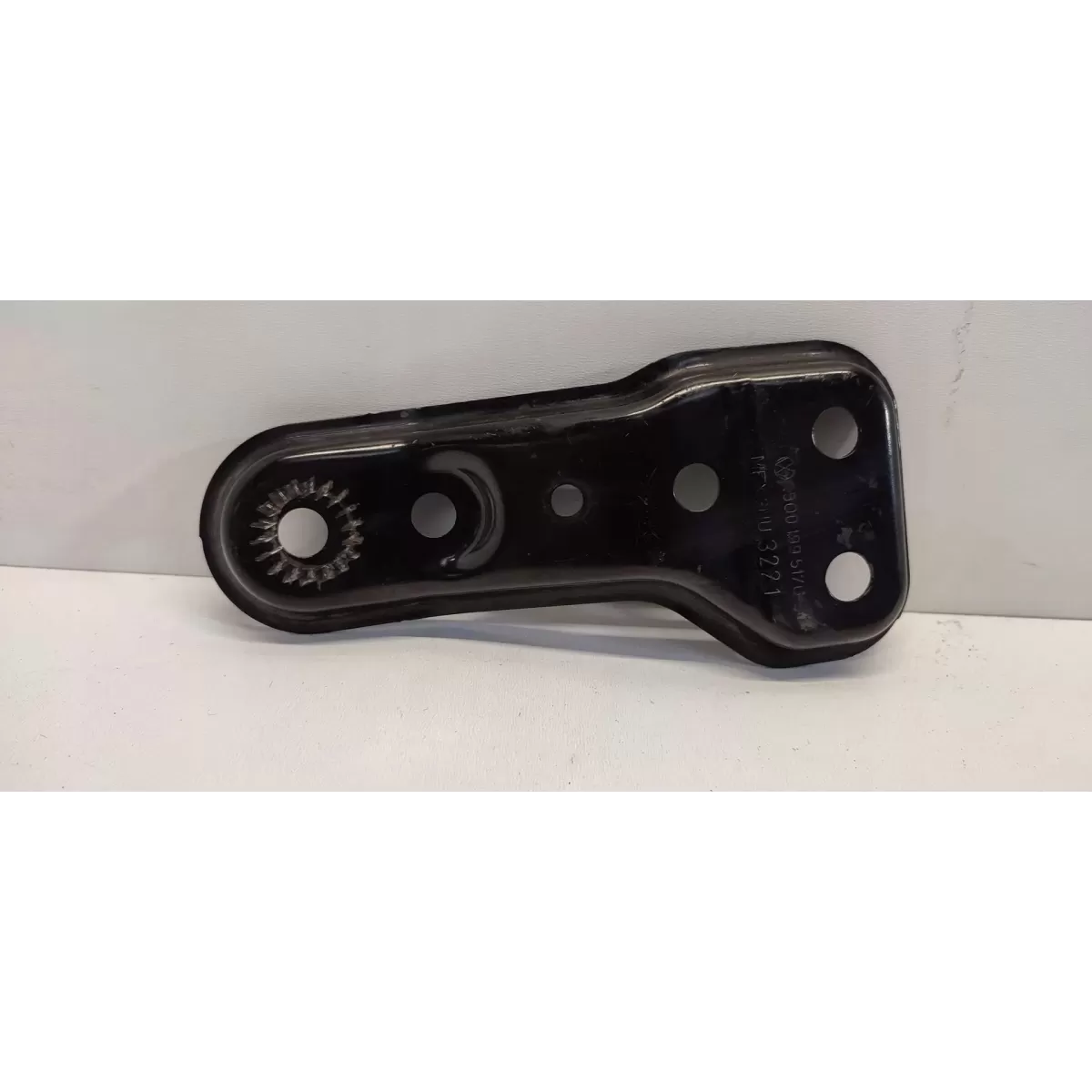 VW TIGUAN ALLSPACE WSPORNIK SANEK LEWY 5Q0199517G