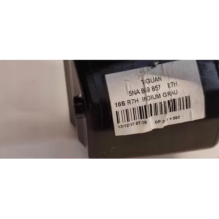 VW TIGUAN II KLAPKA WLEWU PALIWA LR7H 5NA80985 VW TIGUAN II KLAPKA WLEWU PALIWA LR7H 5NA80985