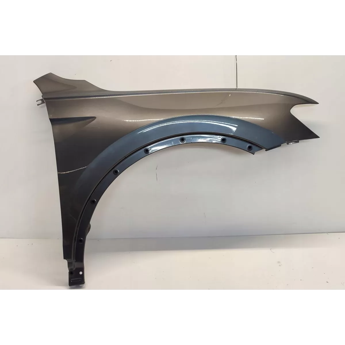 VW TIGUAN II BŁOTNIK PRAWY PRZÓD LR7H 5NA821106B VW TIGUAN II BŁOTNIK PRAWY PRZÓD LR7H 5NA821106B