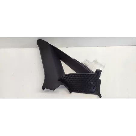 AUDI A4 B9 OSŁONA SŁUPKA PRAWY TYŁ 8W5867288B