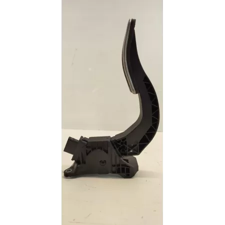 AUDI A4 B9 PEDAŁ GAZU POTENCJOMETR 8W1723523A