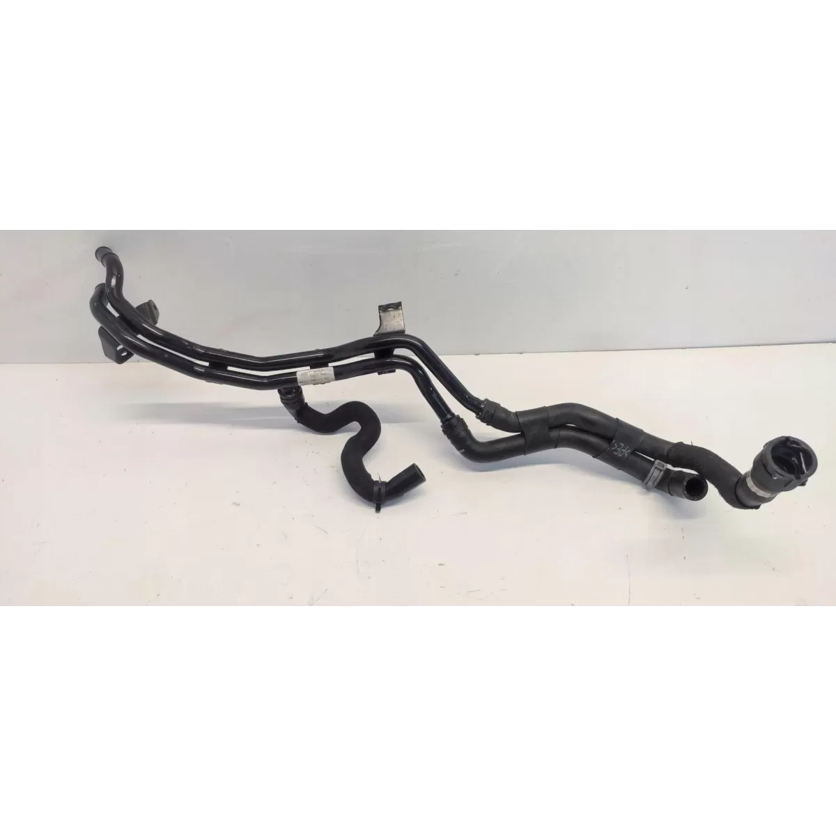 SEAT LEON IV RURA PRZEWÓD WODY 1.4 HYBRID 5WA121065