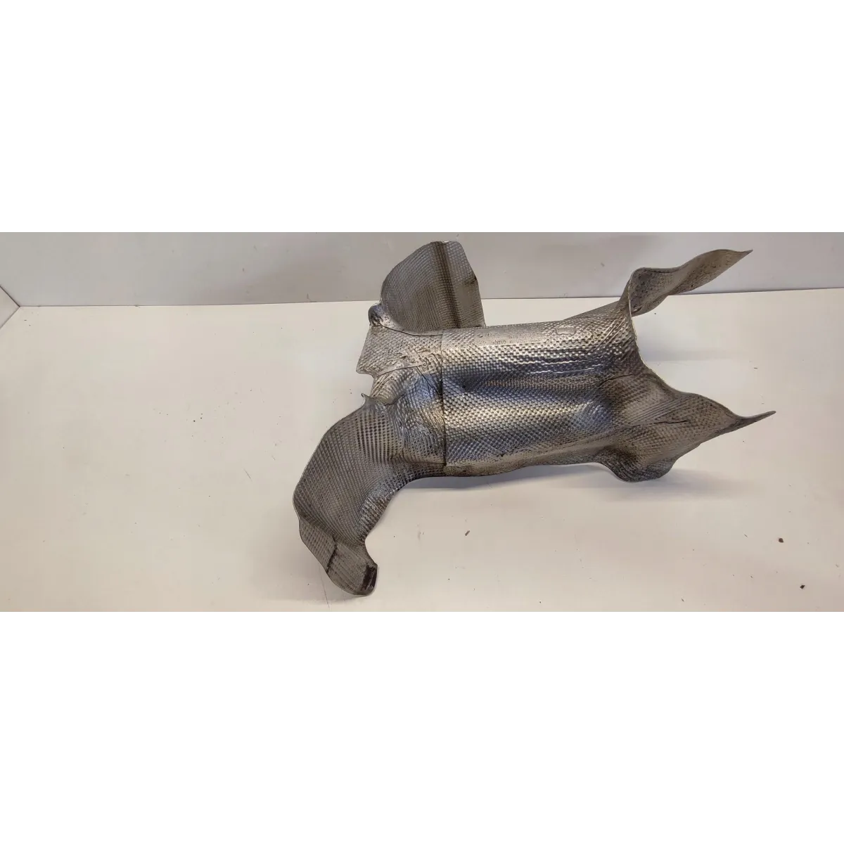 VW TIGUAN II OSŁONA TERMICZNA 5Q0201307F