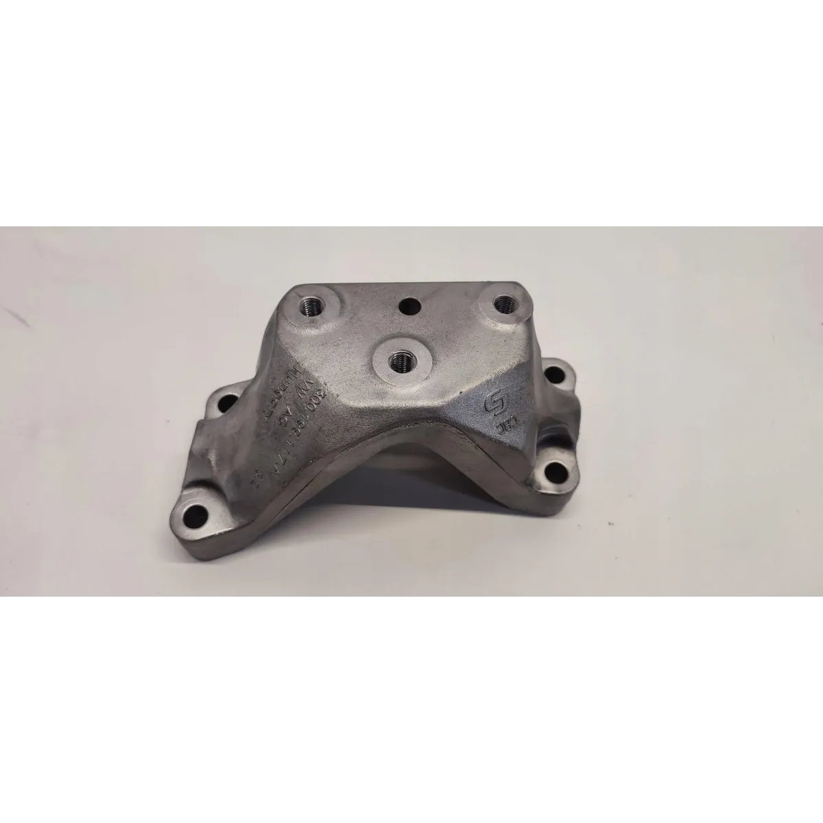 SEAT TARRACO ŁAPA SKRZYNI BIEGÓW 3Q0199117A