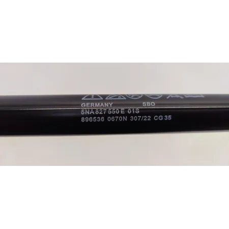 VW TIGUAN II SIŁOWNIK KLAPY BAGAŻNIKA LEWY 5NA827550E 5NA827435A