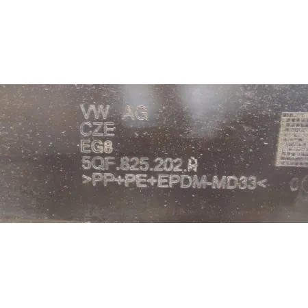VW TIGUAN II OSŁONA PODWOZIA PRAWA 5QF825202A
