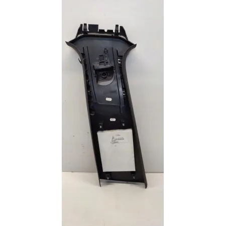 VOLVO XC40 OSŁONA SŁUPKA PRAWA 31457493