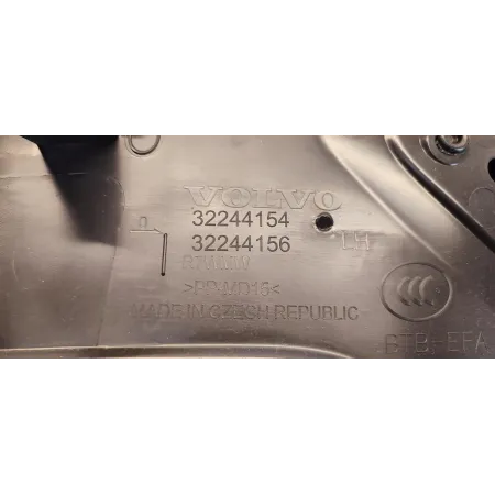 VOLVO XC40 OSŁONA SŁUPKA LEWA 32244154