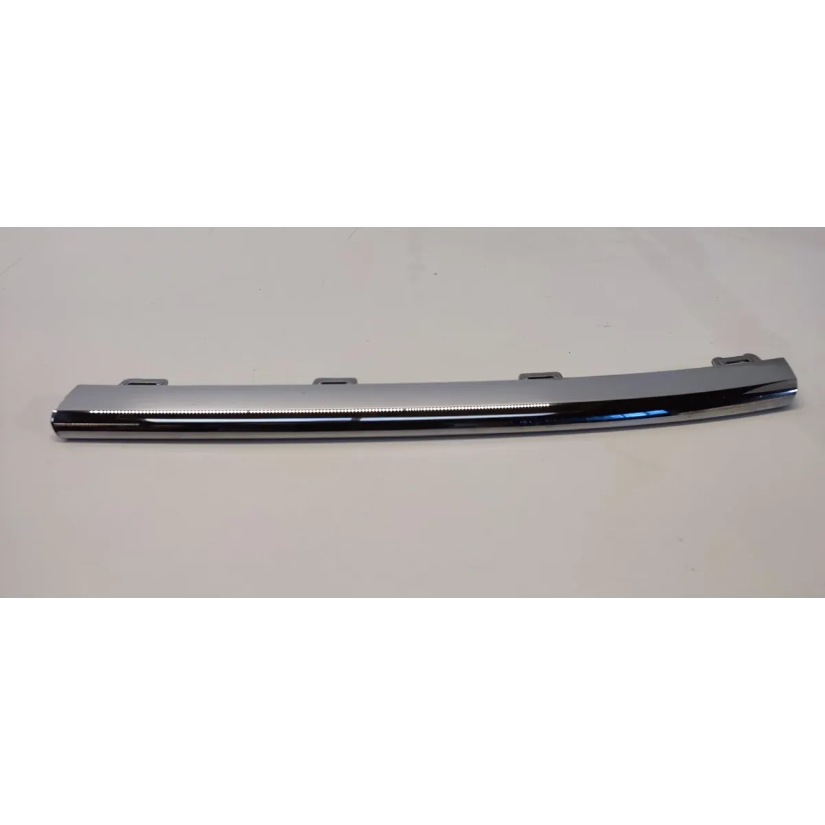 VW TIGUAN II LISTWA ARAPY GRILLA PRZÓD CHROM 5NA853767L