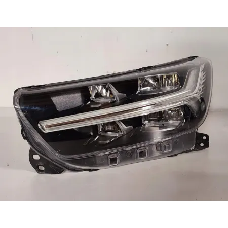 VOLVO XC40 LAMPA LEWY PRZÓD RHD ANGLIK 31655984 31655997