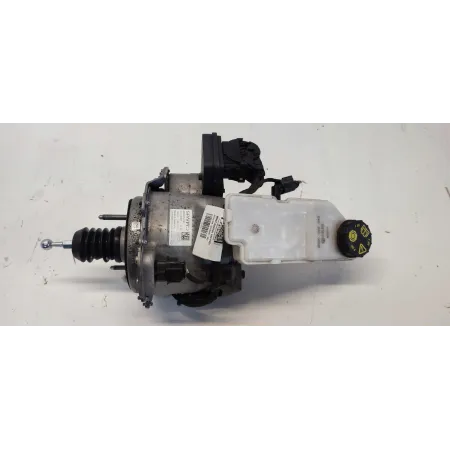 VOLVO XC40 SERWO POMPA HAMULCOWA 32334284