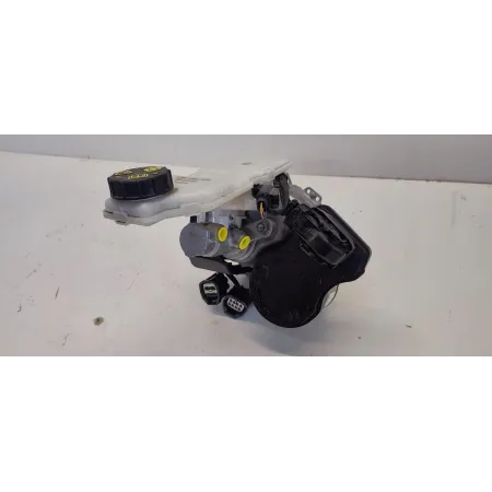 VOLVO XC40 SERWO POMPA HAMULCOWA 32334284