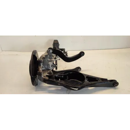 VOLVO XC40 ZWROTNICA ZAWIESZENIE LEWY TYŁ 32246249