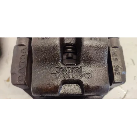 VOLVO XC40 ZACISK HAMULCOWY PRAWY TYŁ 32276922 31471181