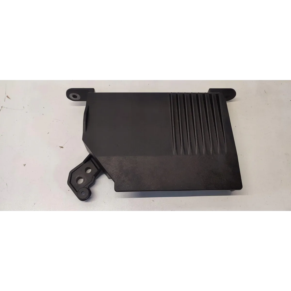 VOLVO XC40 WZMACNIACZ 32265284
